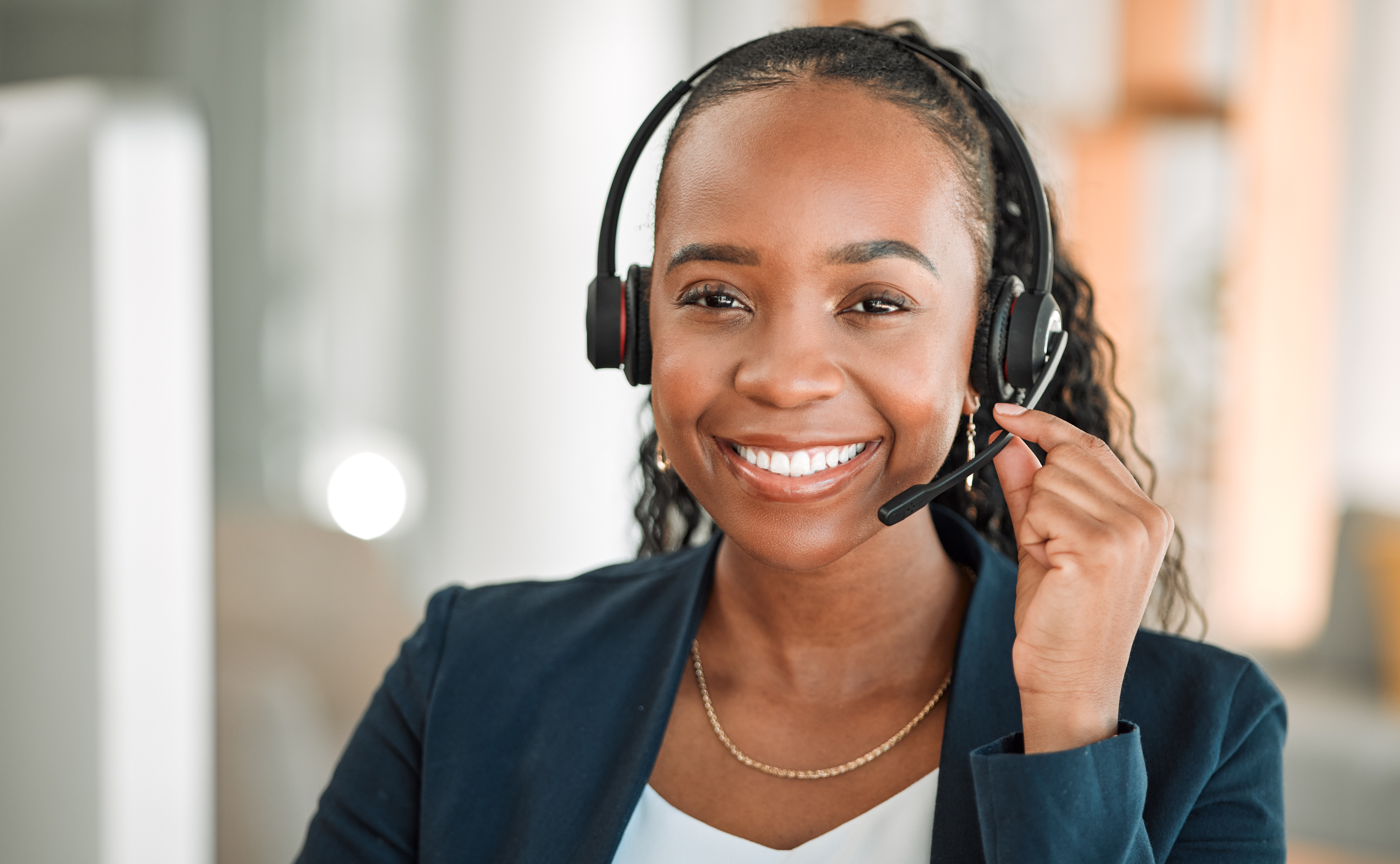 portrait telemarketing woman with headphones